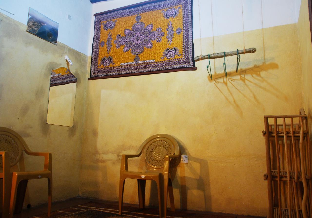 Jambohouse Lamu Bed & Breakfast ภายนอก รูปภาพ