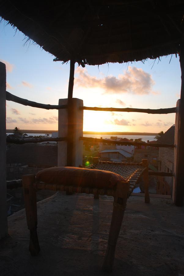 Jambohouse Lamu Bed & Breakfast ภายนอก รูปภาพ