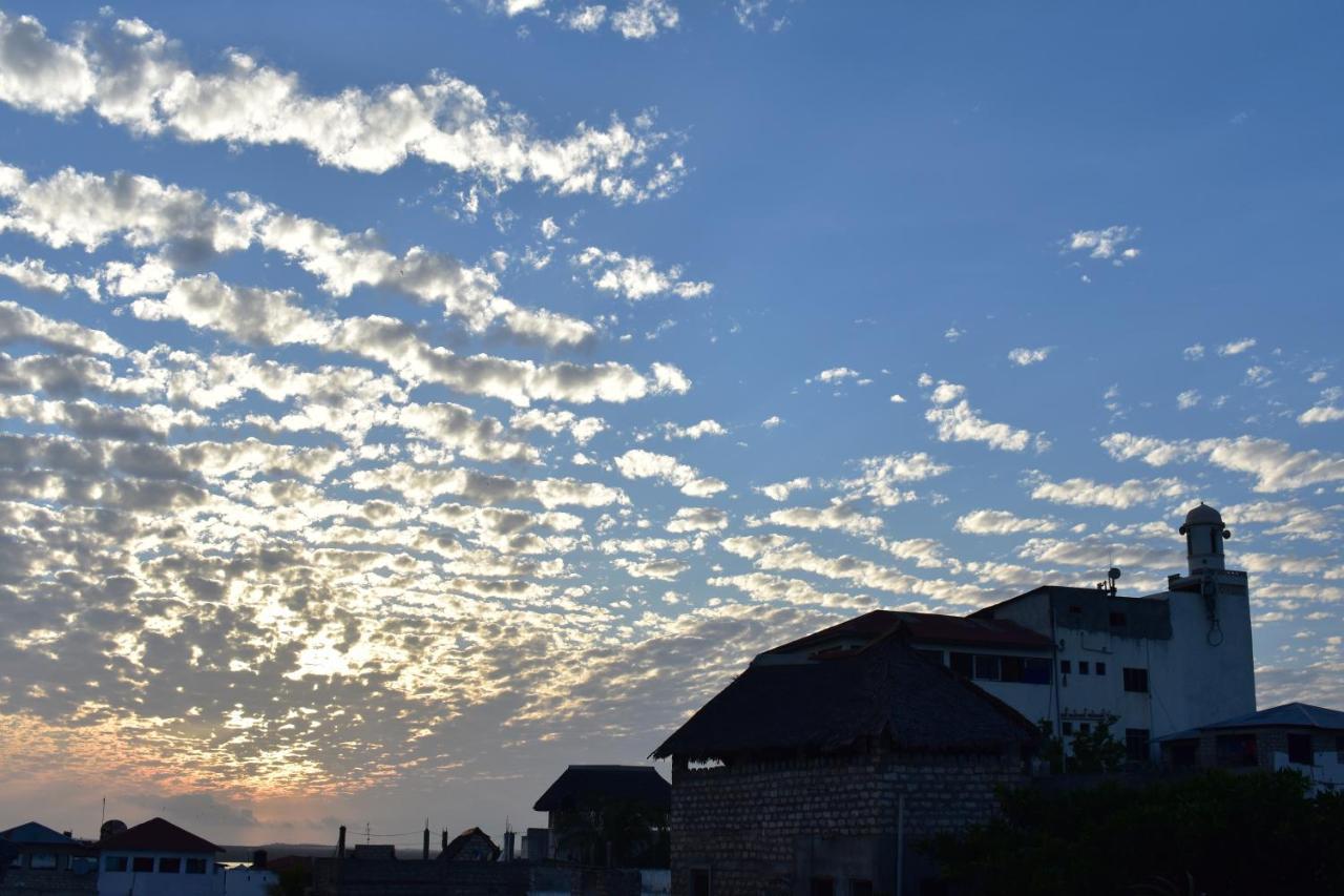 Jambohouse Lamu Bed & Breakfast ภายนอก รูปภาพ